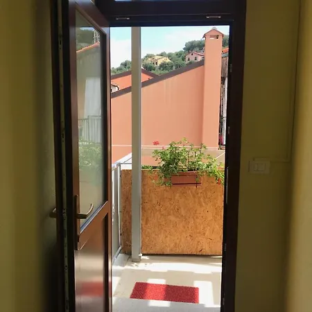 Appartamento Alessandra Finale Ligure Exterior photo